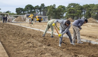 LA OBRA DE LA FUTURA CANCHA DE HOCKEY PBLICA NO SE DETIENE